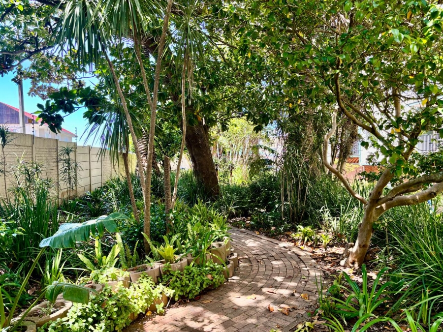 3 Bedroom Property for Sale in Wynberg Upper Western Cape